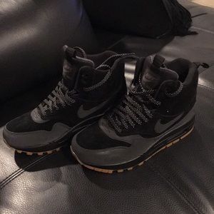 Nike Air max waterproof Sneakerboot 6.5 Nike Air max waterproof Sneakerboot 6.5